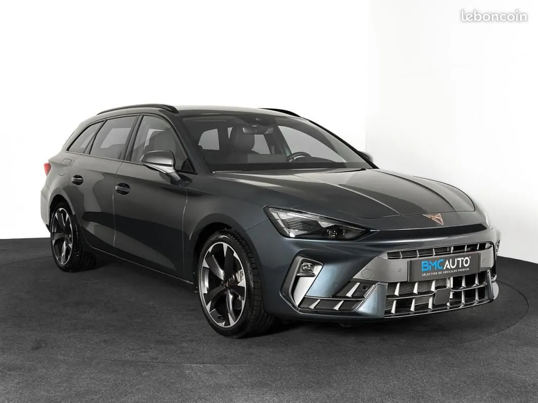 Cupra Leon 2025 photo 2