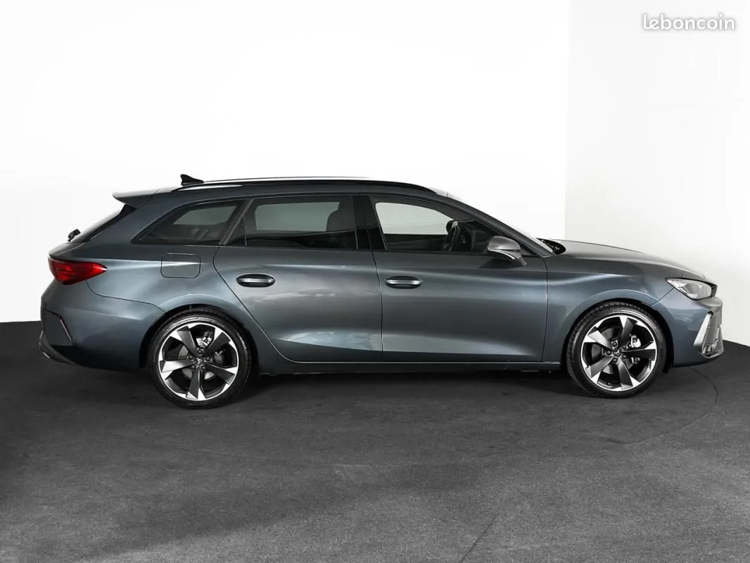 Cupra Leon 2025 photo 3