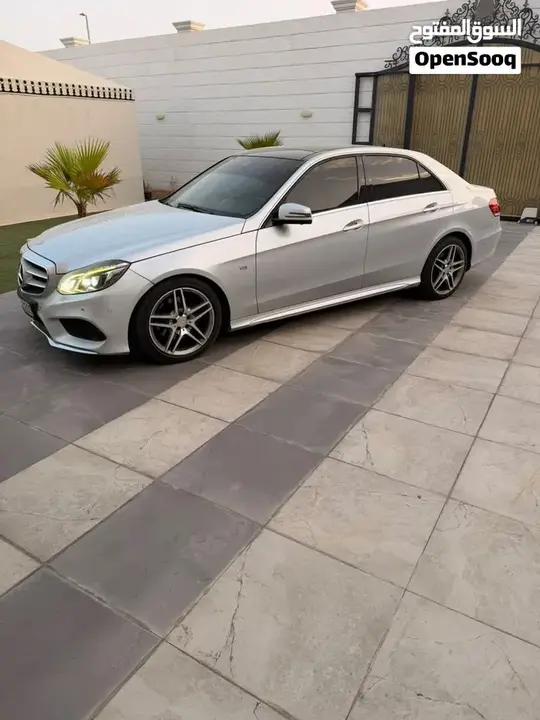 Mercedes-Benz E-Class 2015 photo 5