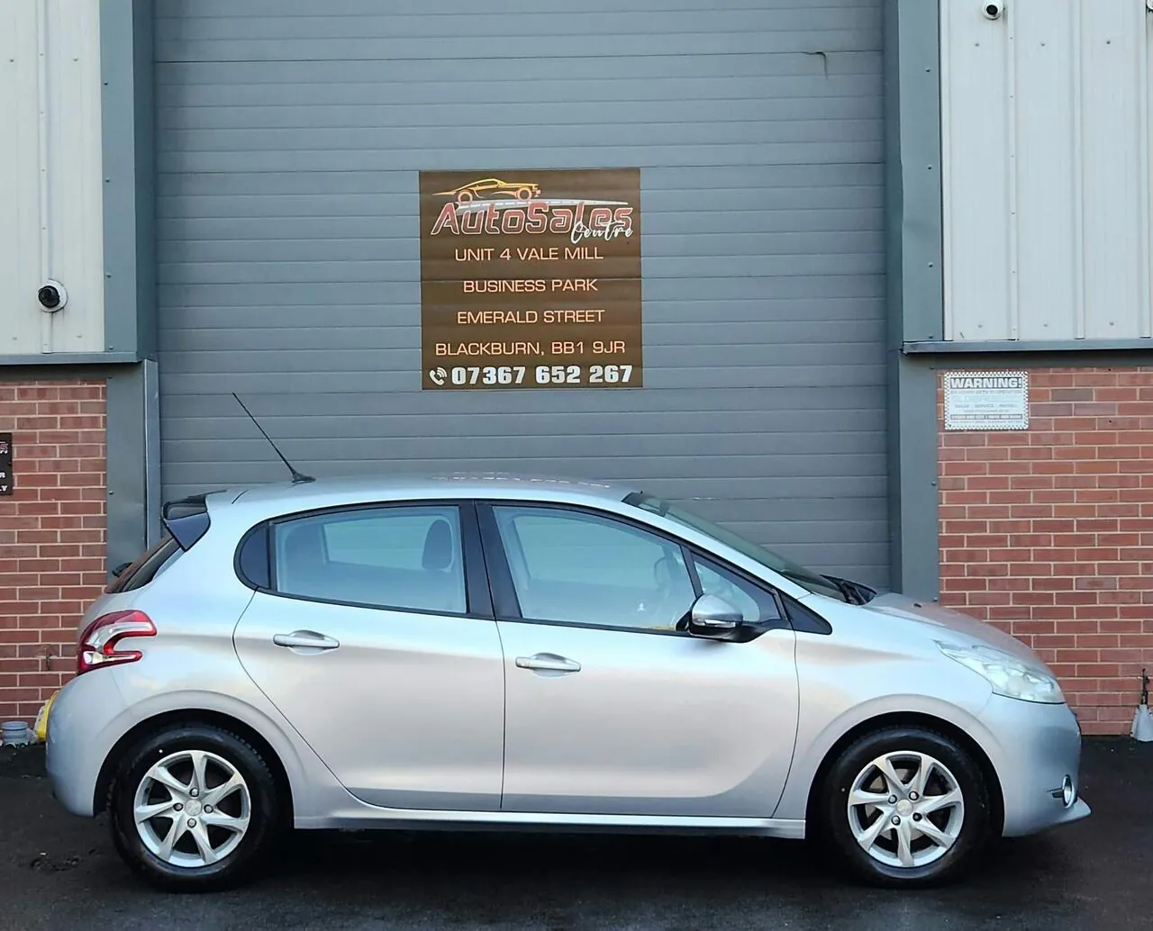 Peugeot 208 2013 photo 5