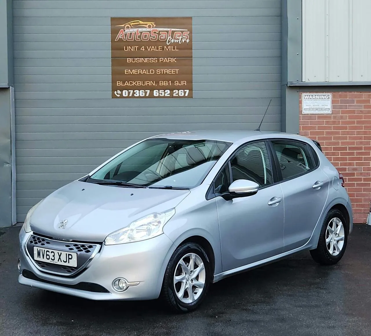 Peugeot 208 2013 photo 4