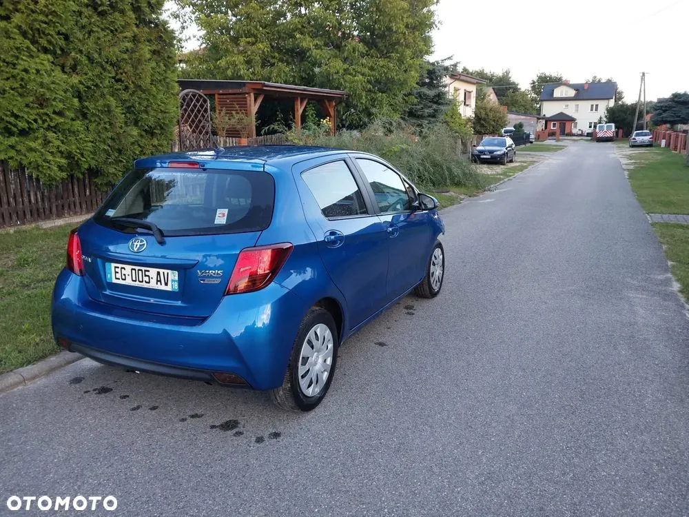 Toyota Yaris 2016 photo 3