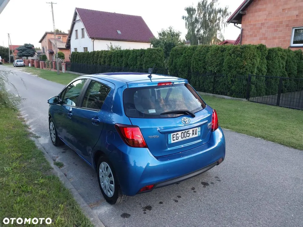 Toyota Yaris 2016 photo 5