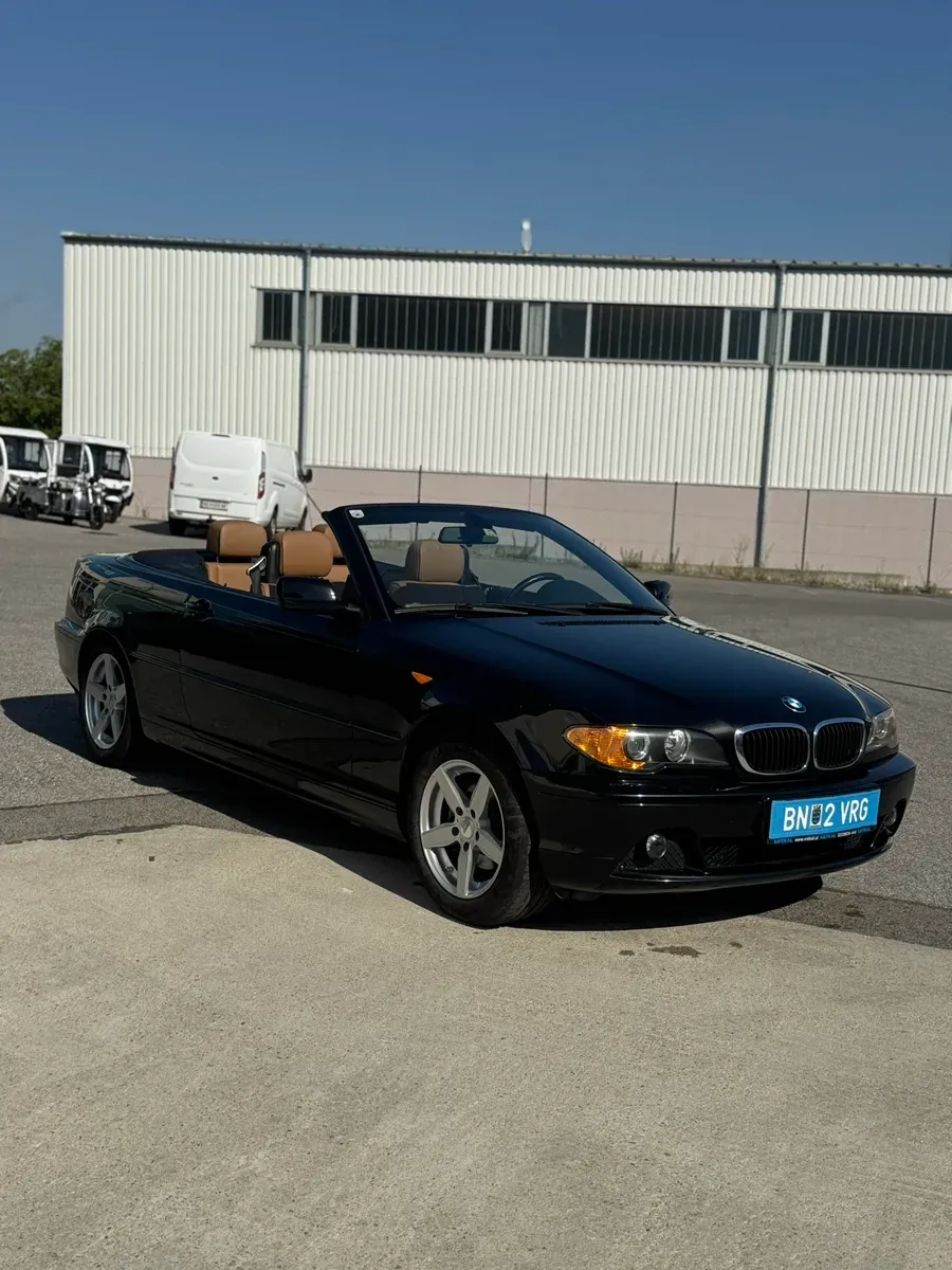 BMW 3 Series 2004 photo 2