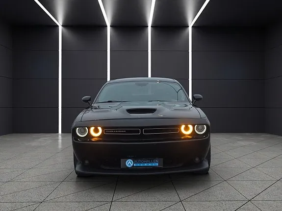 Dodge Challenger 2018 photo 2