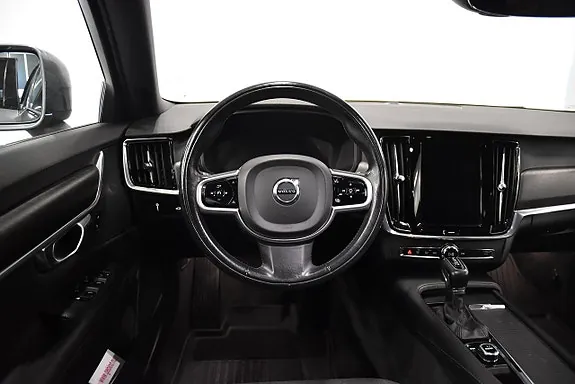 Volvo V90 Cross Country 2017 photo 2