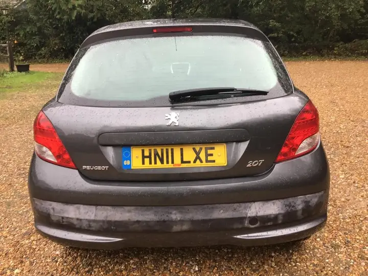 Peugeot 207 2011 photo 5