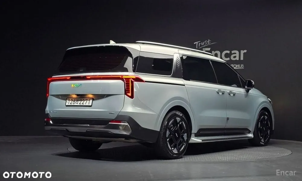 Kia Carnival 2024 photo 2