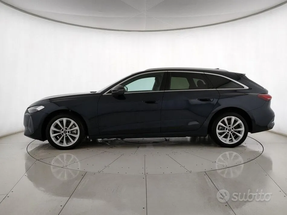 Audi A5 Avant 2025 photo 3