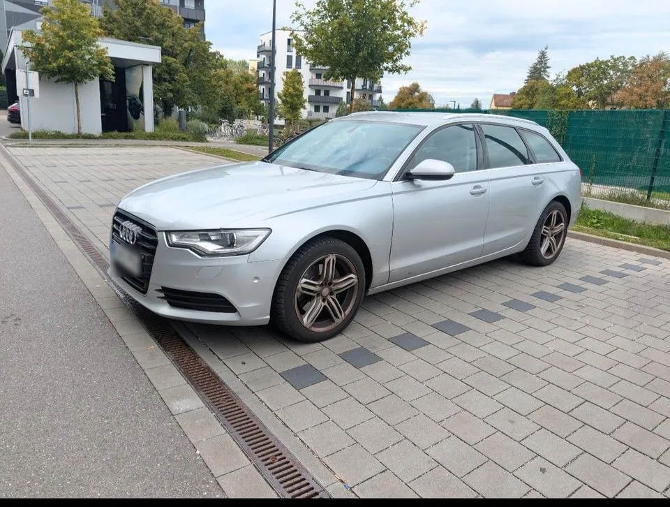 Audi A6 Avant