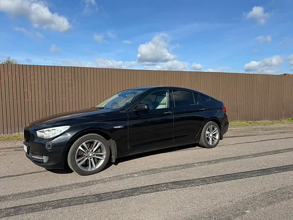 BMW 530D 2011 photo 2