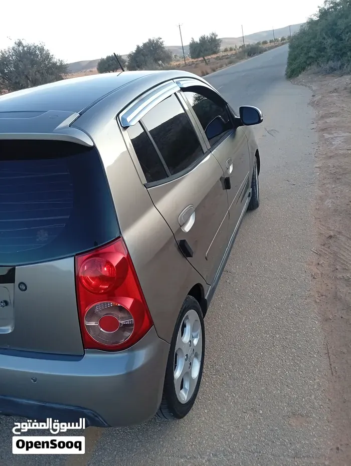 Kia Picanto 2010 photo 3