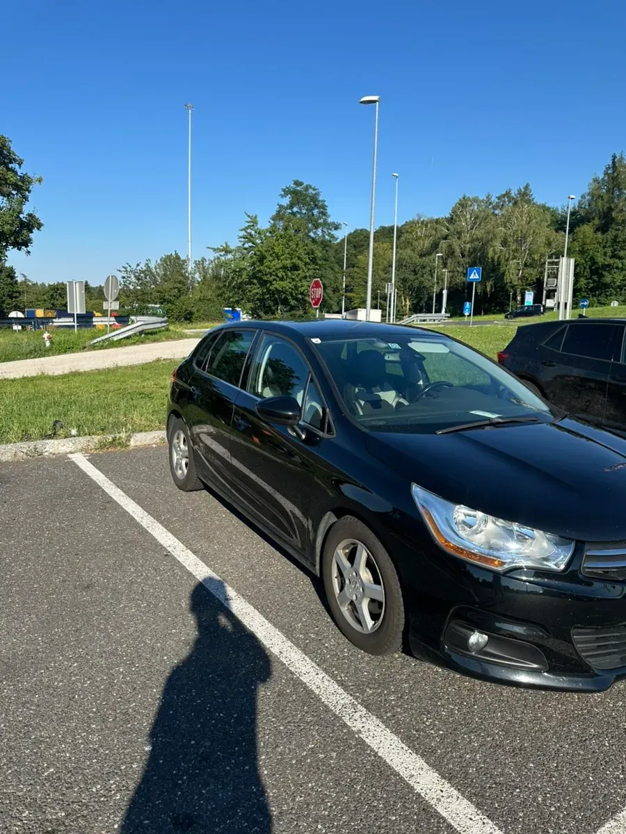 Citroen C4 2012 photo 3