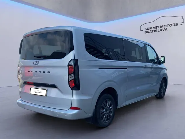 Ford Tourneo Custom 2025 photo 4