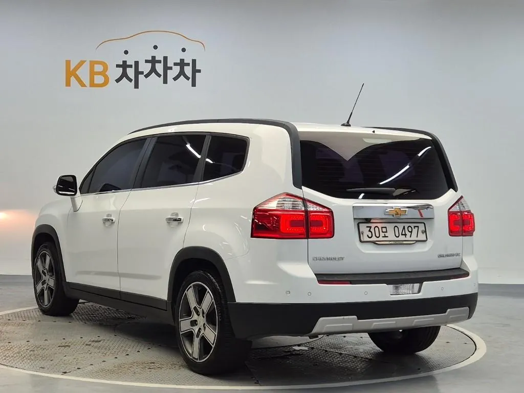 Chevrolet Orlando 2016 photo 2