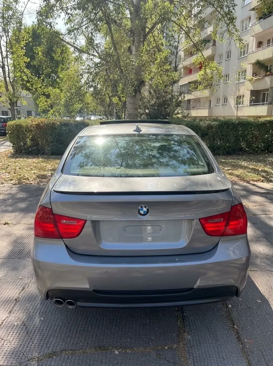 BMW 3 Series 2008 photo 2