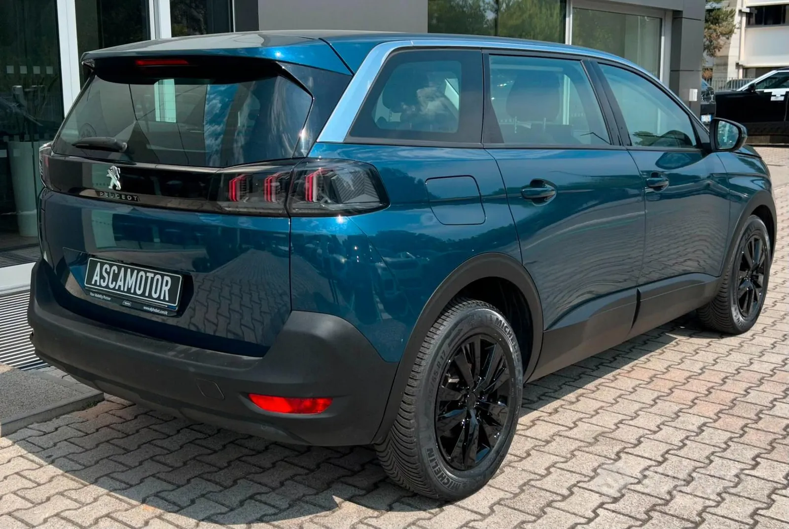 Peugeot 5008 2021 photo 3
