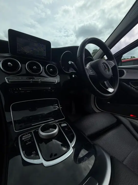 Mercedes-Benz C-Class 2018 photo 3