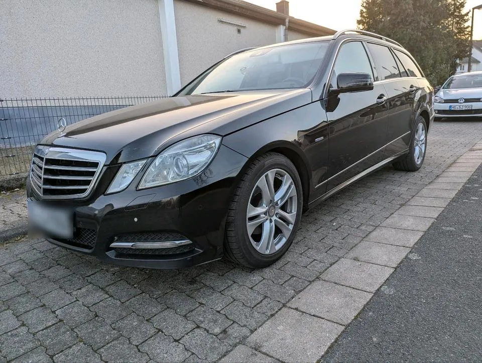 Mercedes-Benz E