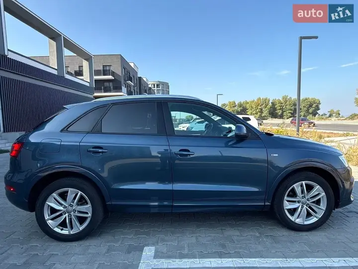 Audi Q3 2017 photo 4