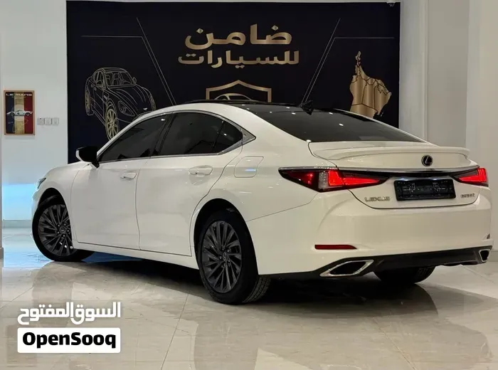 Lexus Es350 2020 photo 3