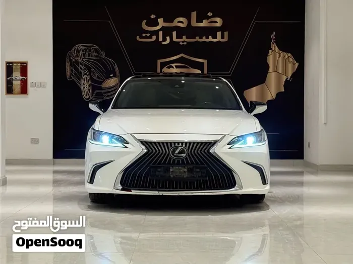 Lexus Es350 2020 photo 2