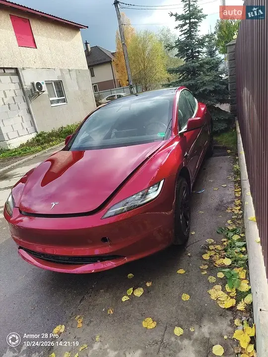 Tesla Model 3 2025 photo 5