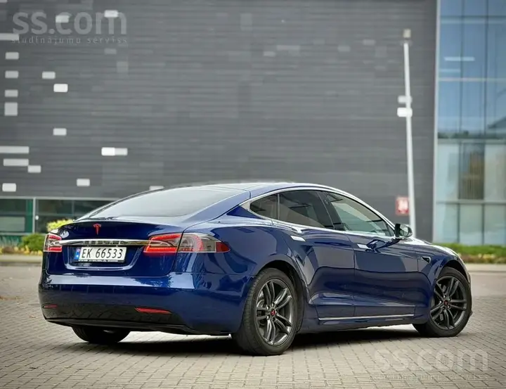 Tesla Model S 2017 photo 4