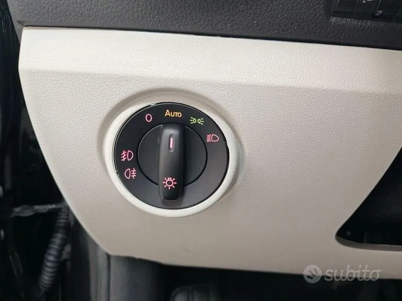 Volkswagen Up 2018 photo 5