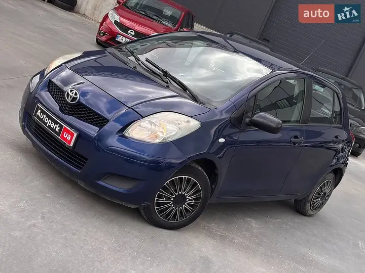 Toyota Yaris 2011 photo 3
