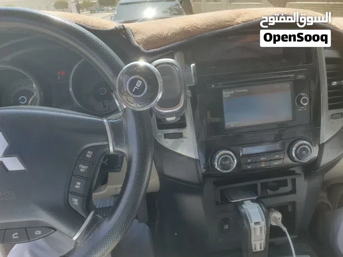 Mitsubishi Pajero 2017 photo 2