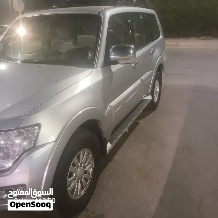 Mitsubishi Pajero 2015 photo 2
