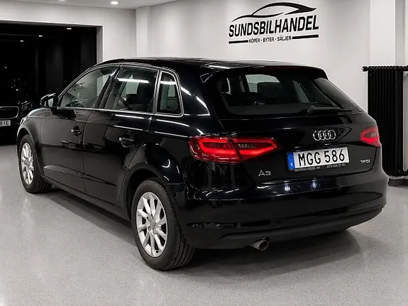 Audi A3 2016 photo 3