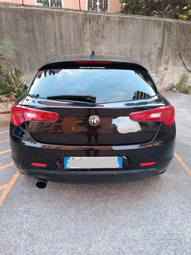 Alfa Romeo Giulietta 2022 photo 4