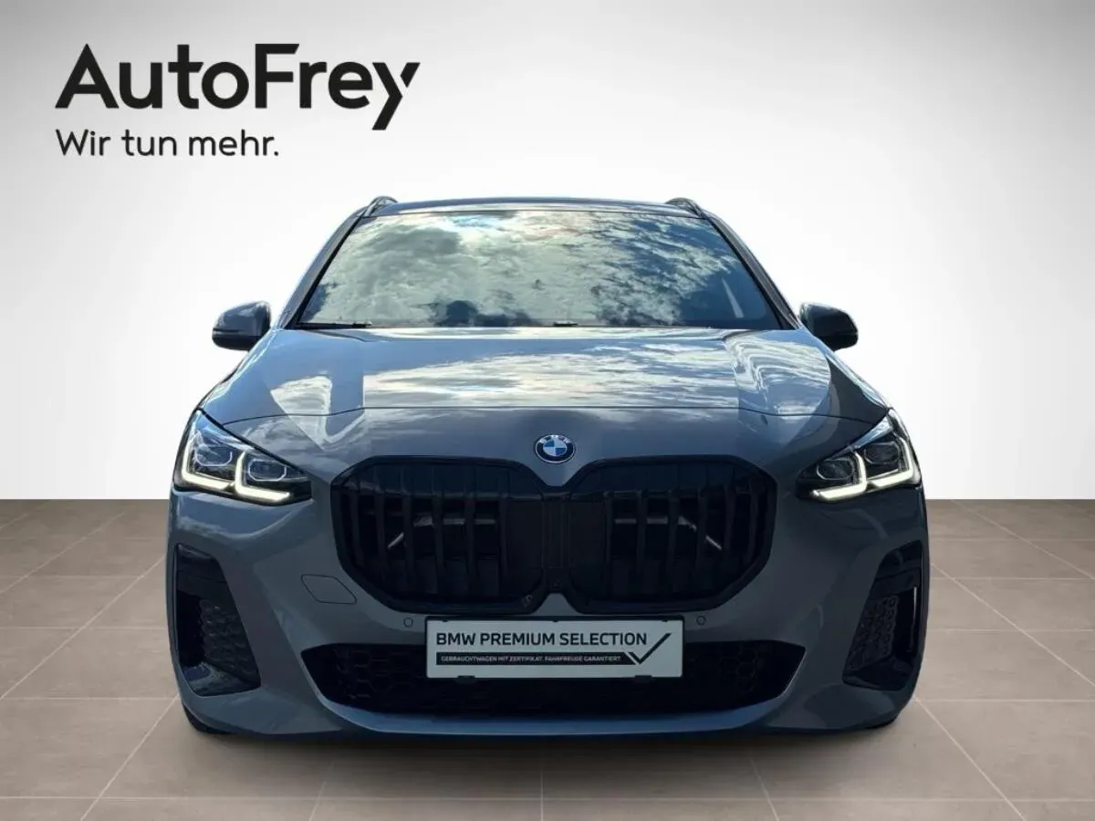 BMW 2 Series 2022 photo 2