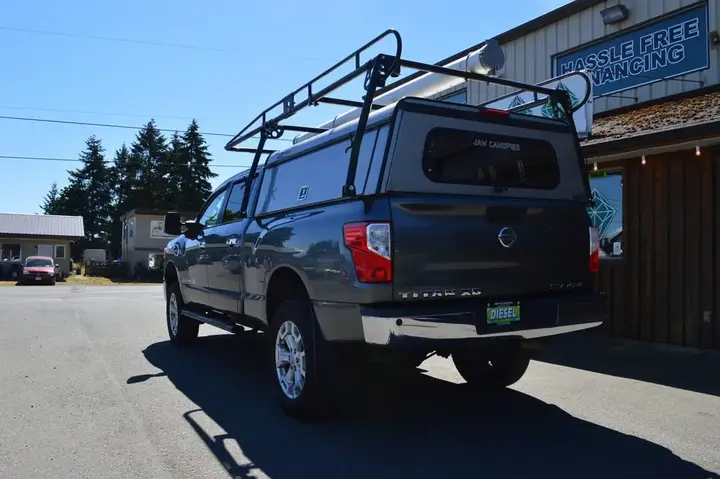 Nissan Titan 2016 photo 3
