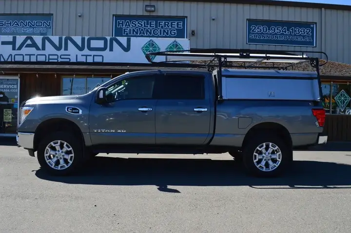 Nissan Titan 2016 photo 2