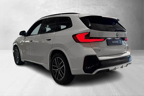 BMW Ix1 2023 photo 3