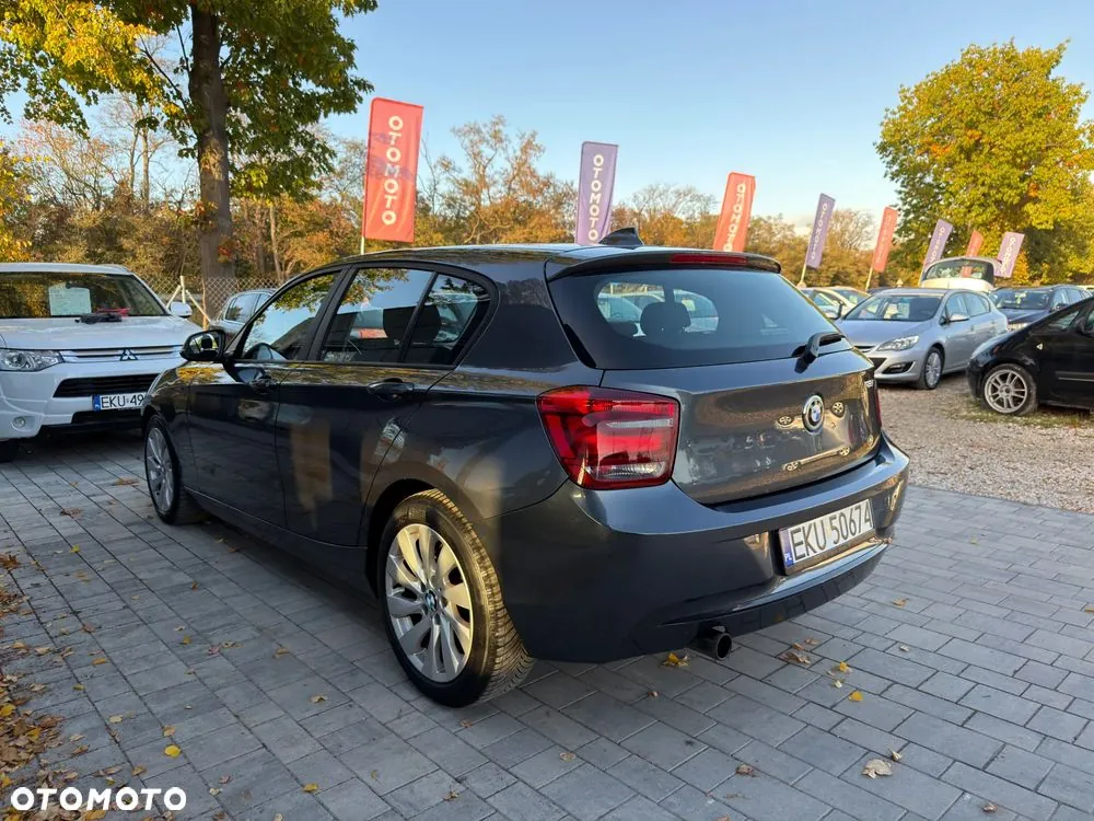 BMW Seria 1 118I Sport Line 2012 photo 4