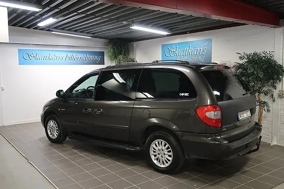 Chrysler Grand Voyager 2005 photo 2