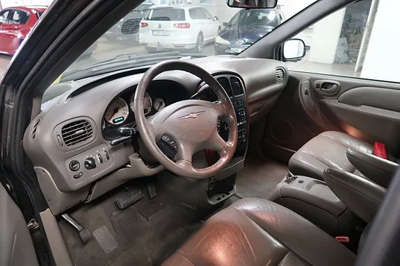 Chrysler Grand Voyager 2005 photo 5
