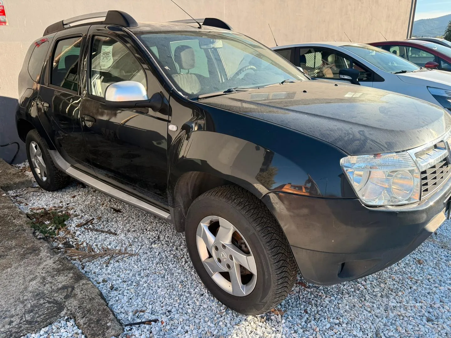 Dacia Duster 2011 photo 2