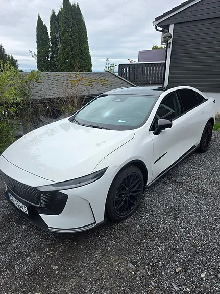 Mazda 6E 2026 photo 2