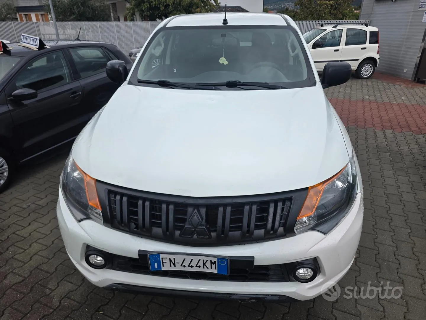 Mitsubishi L200 2024 photo 4
