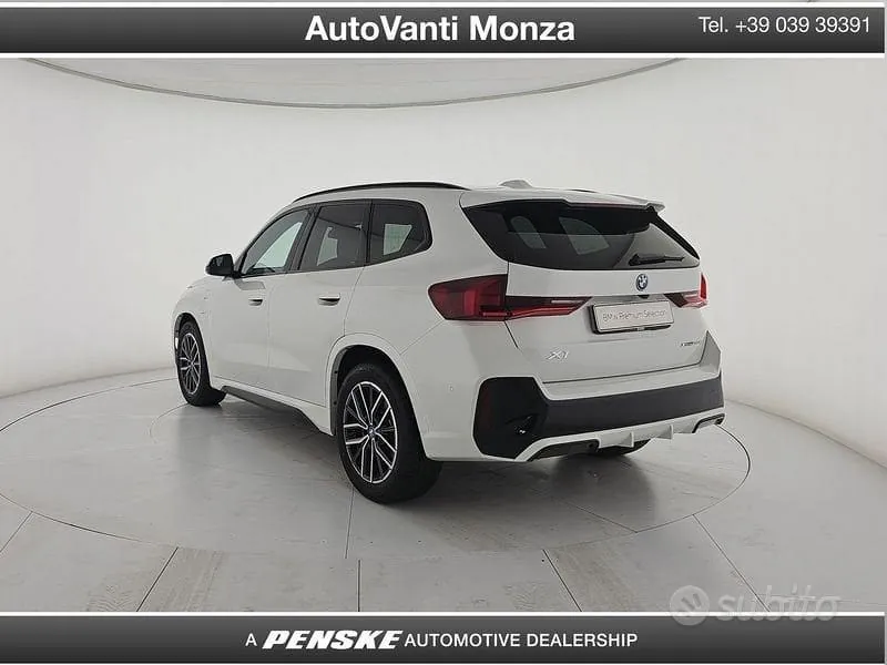 BMW X1 2024 photo 4
