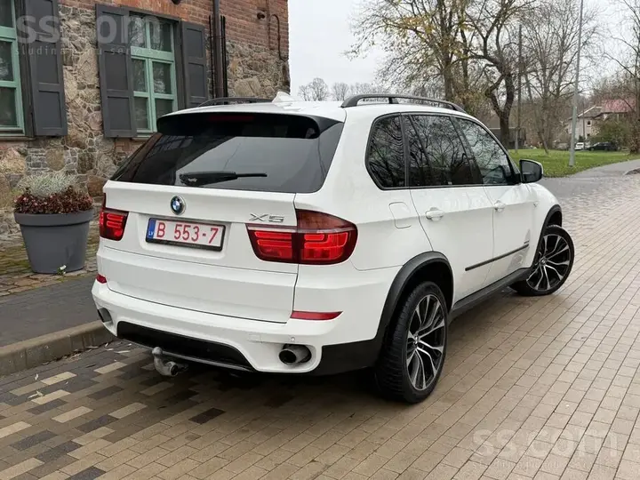 BMW X5 2012 photo 4