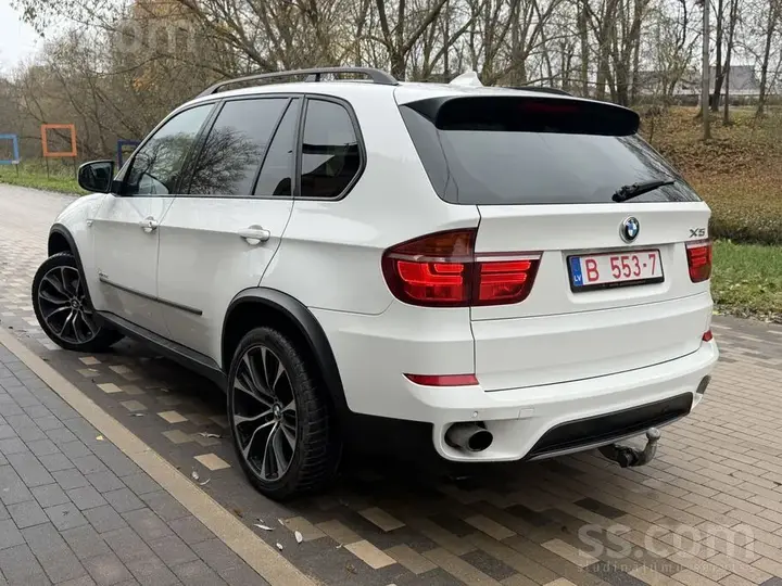 BMW X5 2012 photo 5
