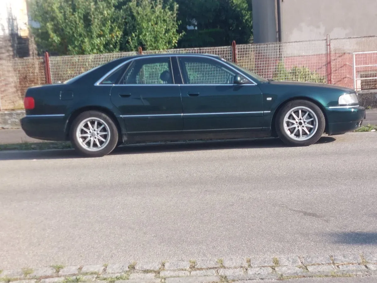 Audi A8