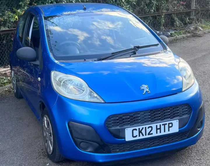 Peugeot 107 2012 photo 2