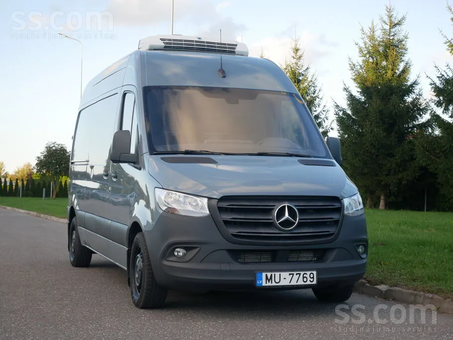 Mercedes-Benz Sprinter 2021 photo 2